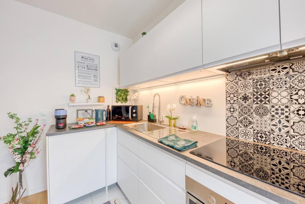 Apartmán Easy Paris Visit Metro & Parking Saint-Ouen  Exteriér fotografie